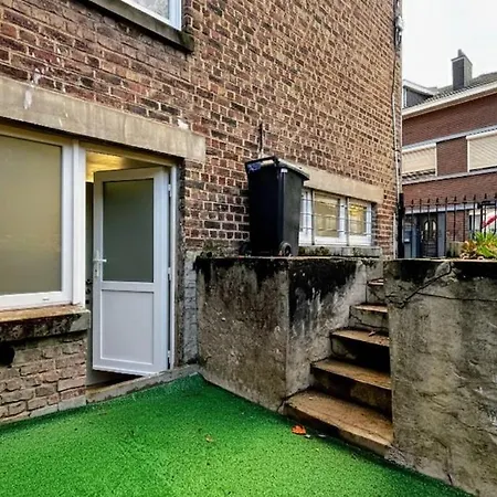 Chez Margueritte, Cosy, Jacuzzi & Parking Facile アパート